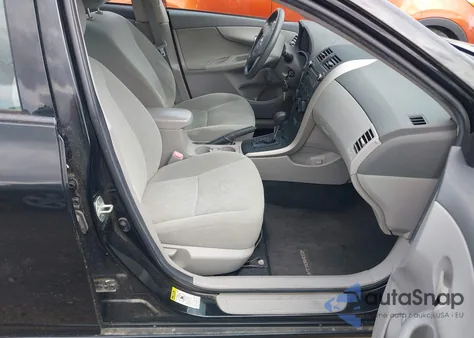 2010 Toyota Corolla z USA, uszkodzony, nr VIN 2T1BU4EE2AC265051